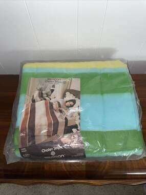 Beacon Chalet Stripe Twin 72x90 Blue Yellow Green Acrylic Machine Washable NOS